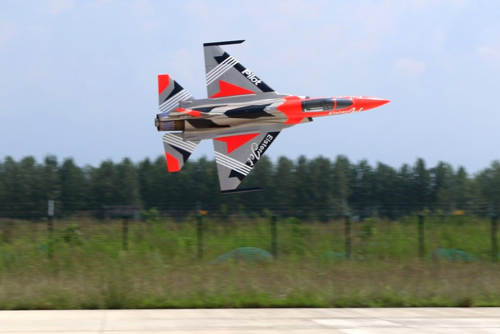 Pilot rc 2.2m FC1 3D 01 Fluorescent red retract version