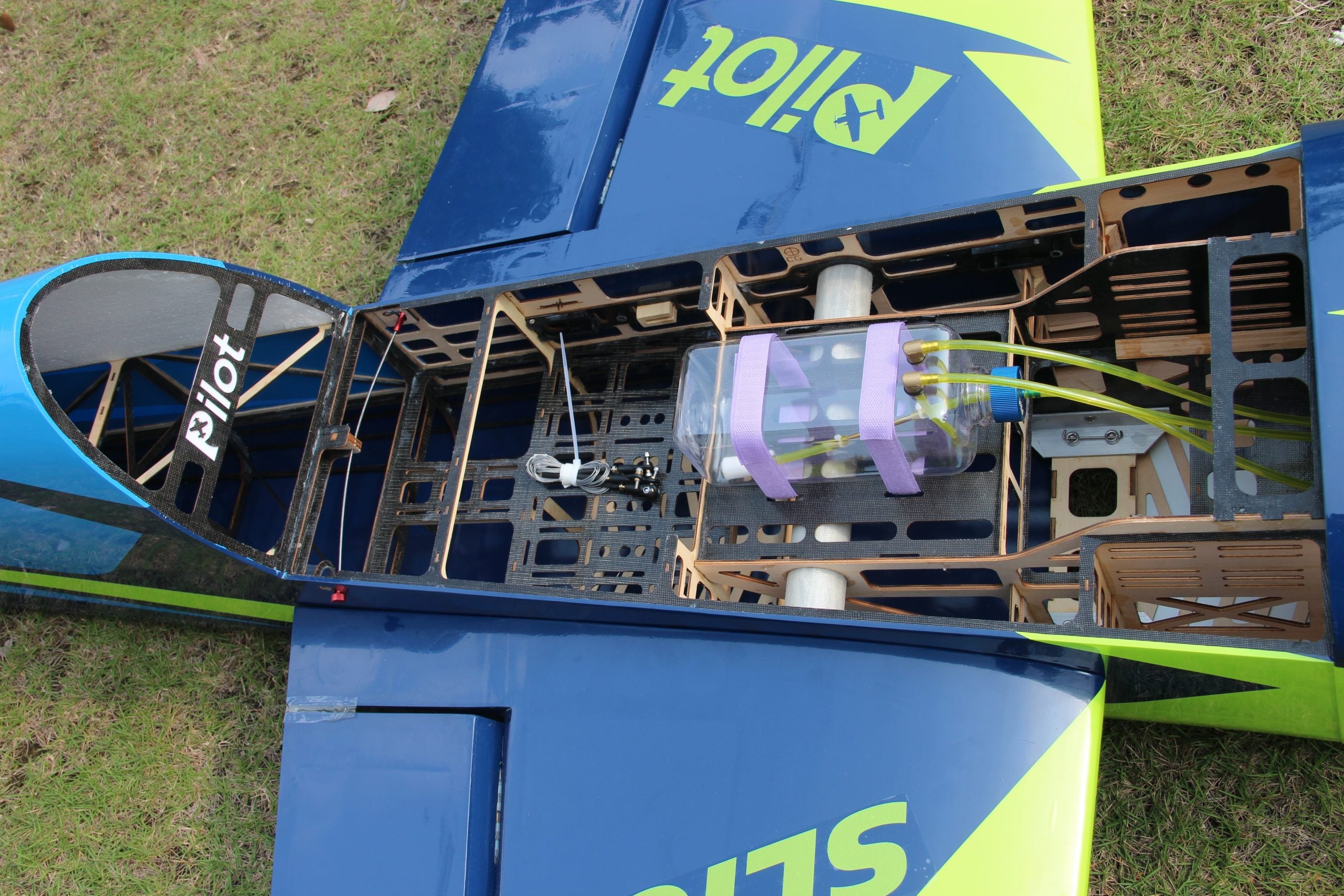 » Pilot rc Slick 360 89" 2.26M 02 blue/green