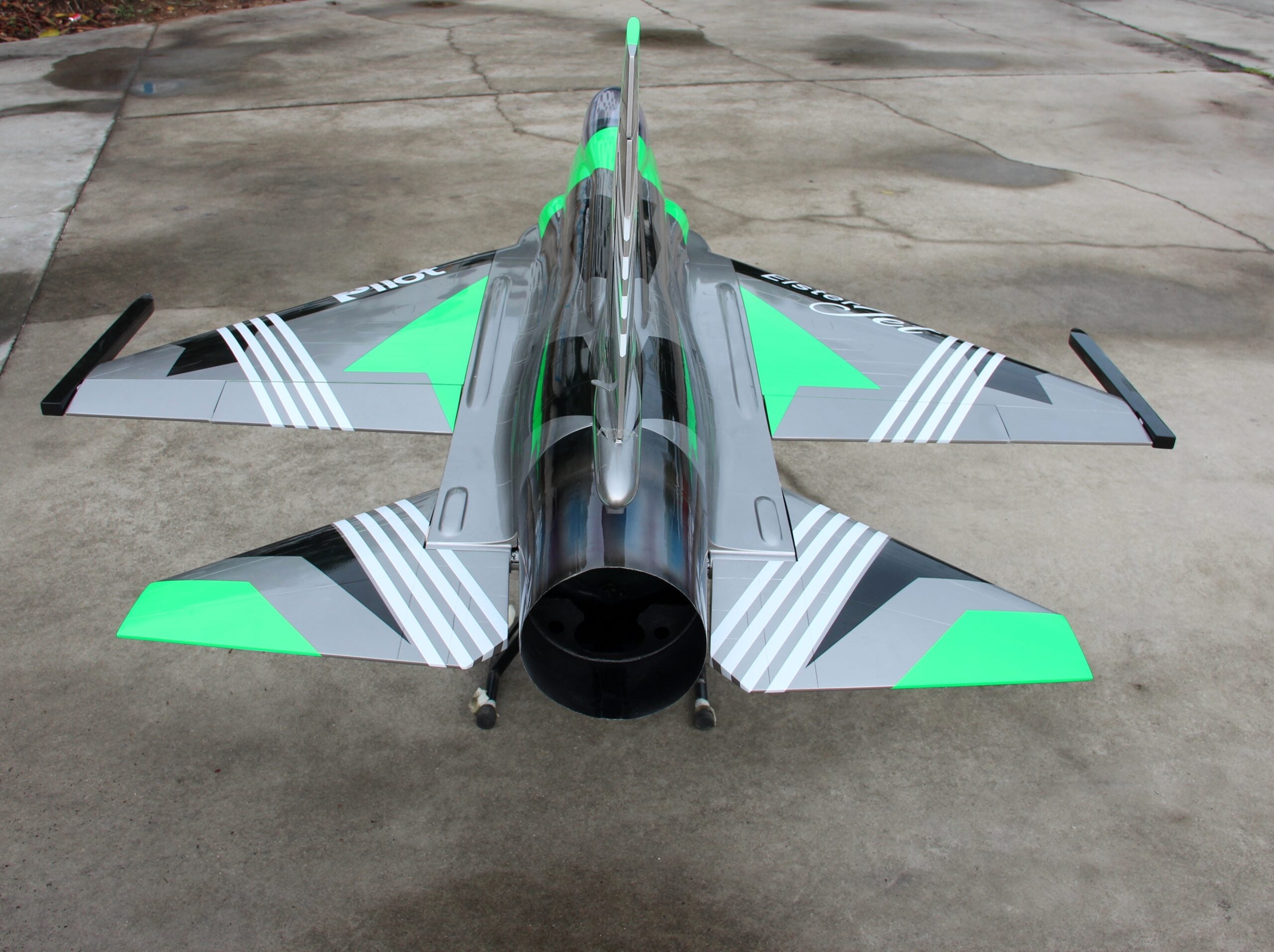 Pilot rc 2.2m FC1 3D 04 Fluorescent Green retract version