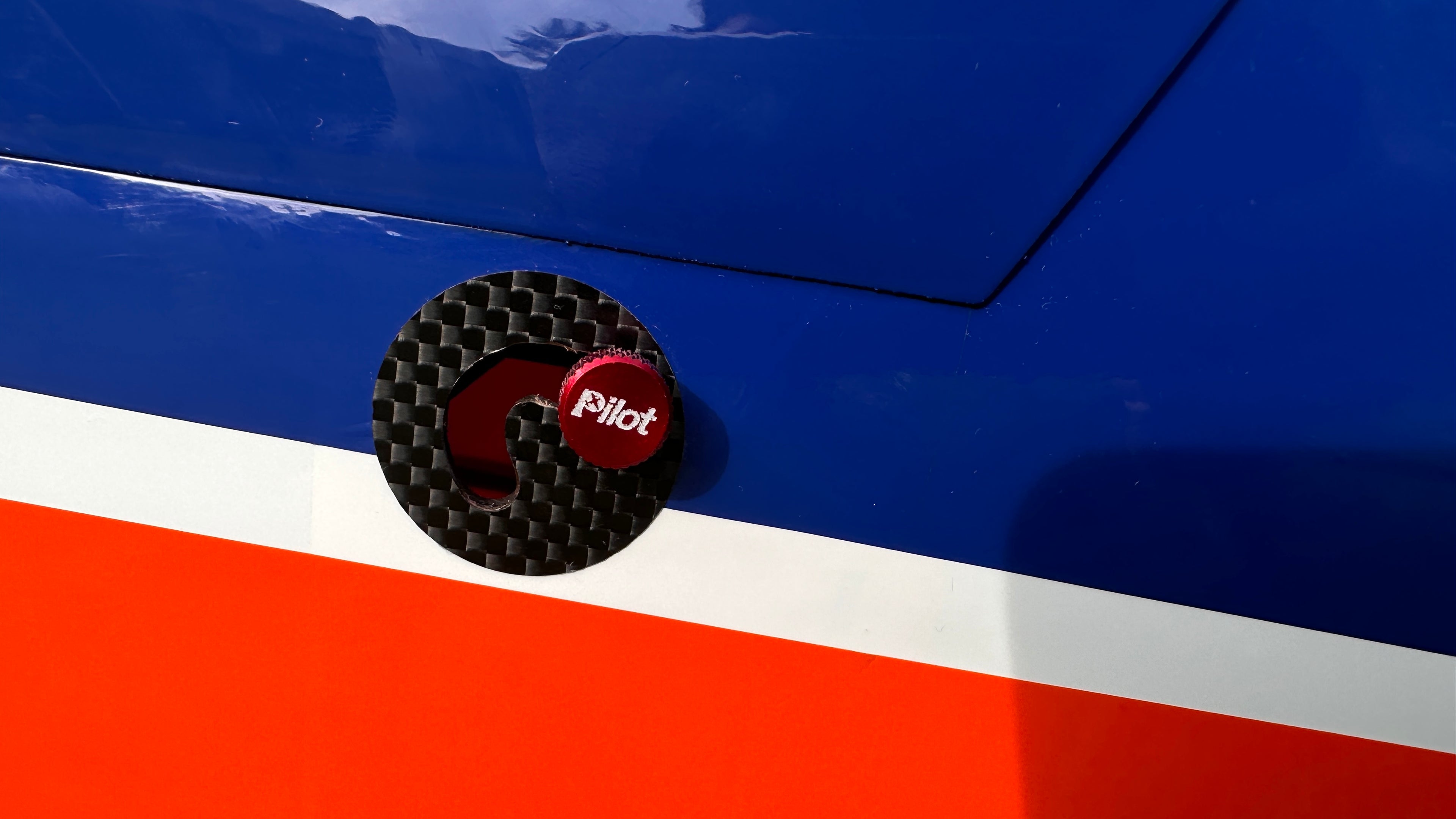 Pilot rc Extra 330SX 02 orange /blue/white 103" 2.64m