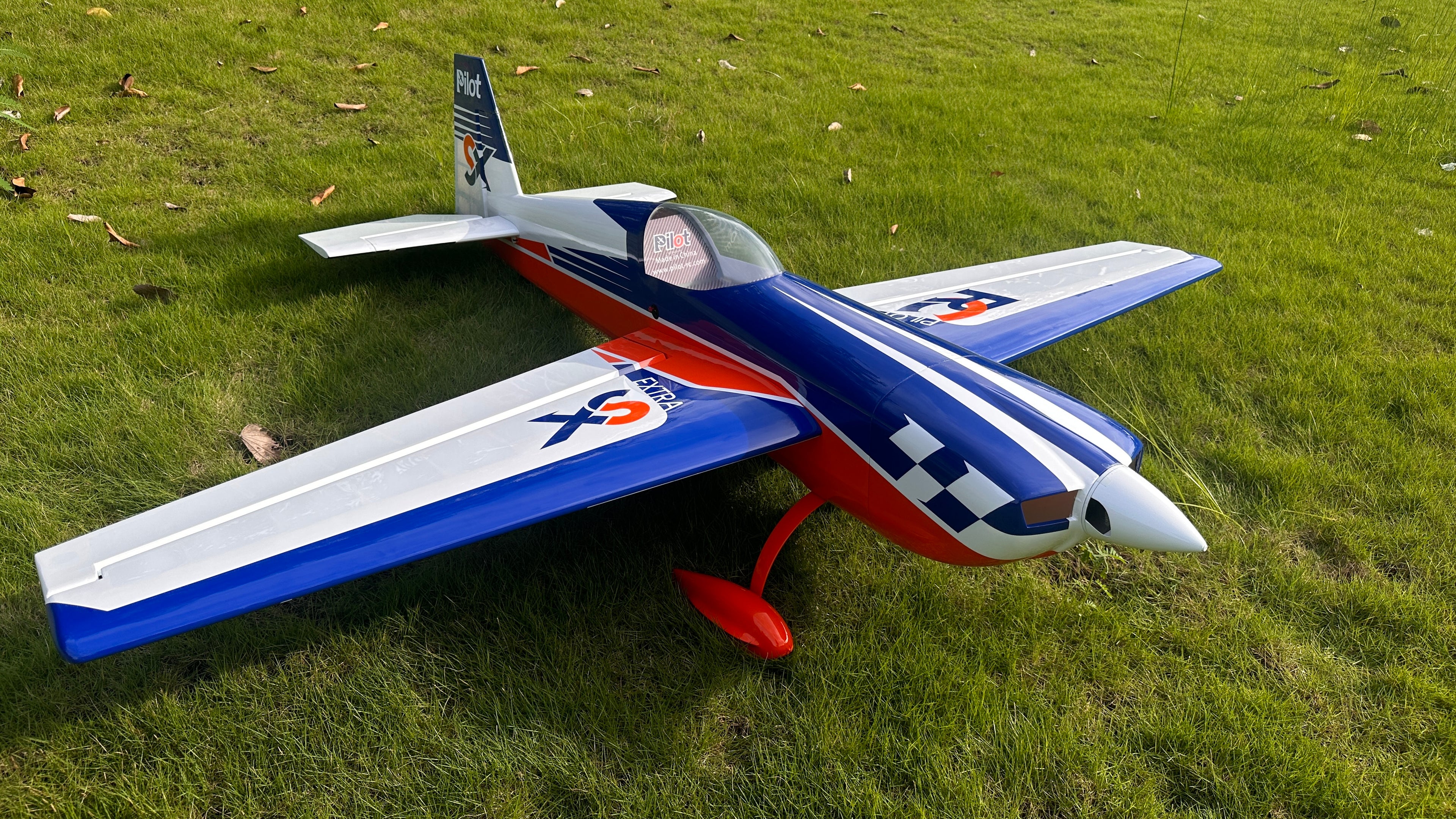 Pilot rc Extra 330SX 02 orange /blue/white 103" 2.64m