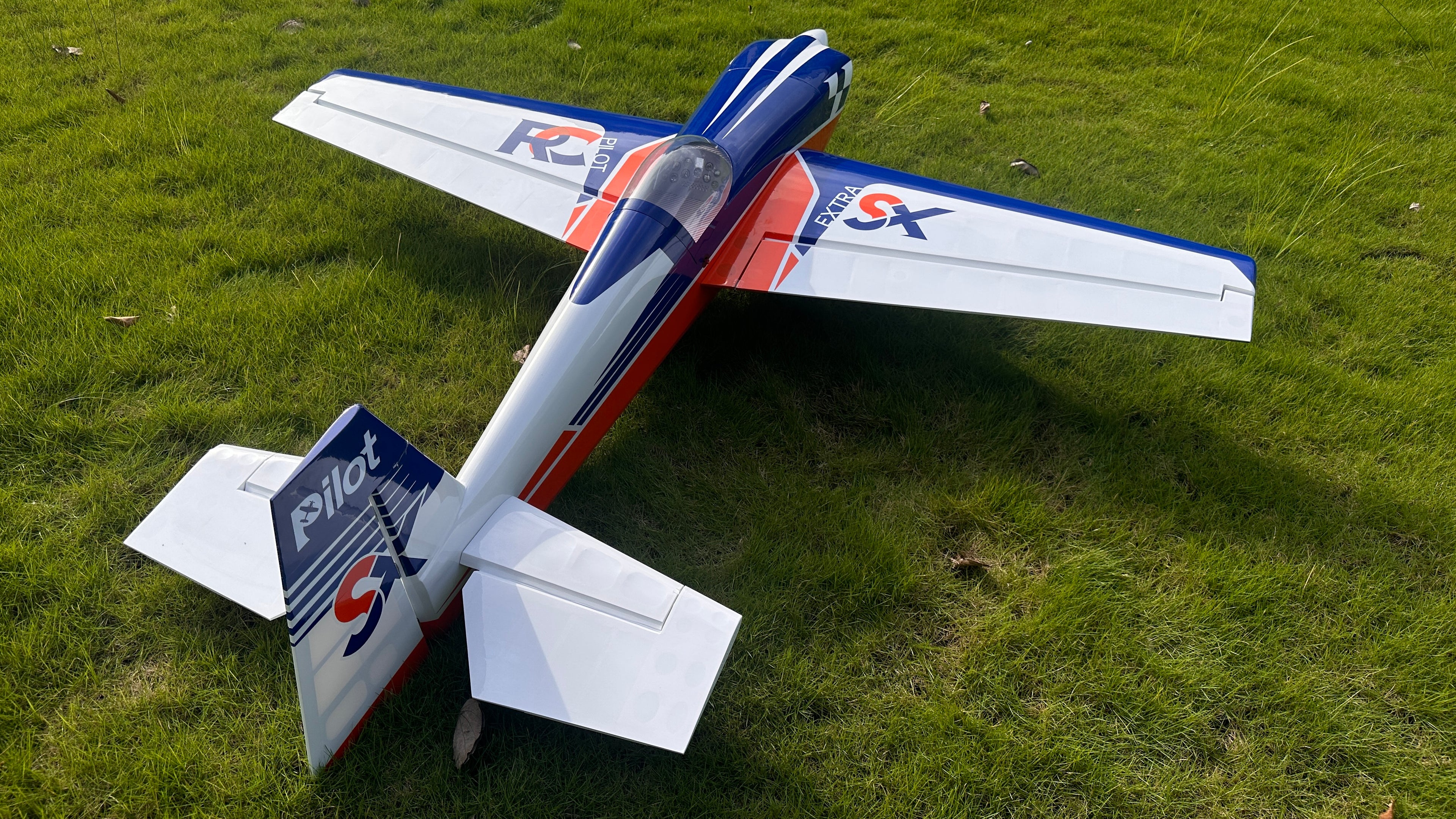 Pilot rc Extra 330SX 02 orange /blue/white 103" 2.64m