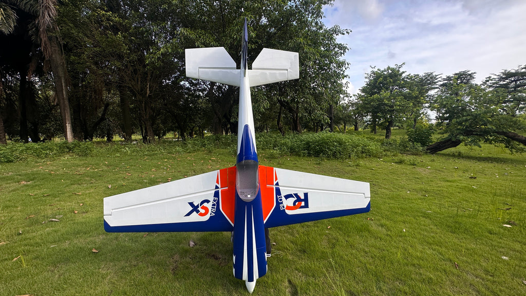 Pilot rc Extra 330SX 02 orange /blue/white 103" 2.64m