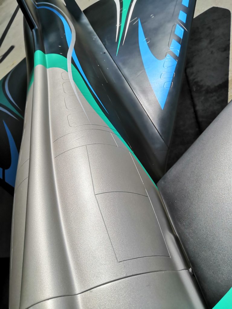 Pilot rc J10-B 2.84m Jet 03 retracts,air trap,tail pipe.