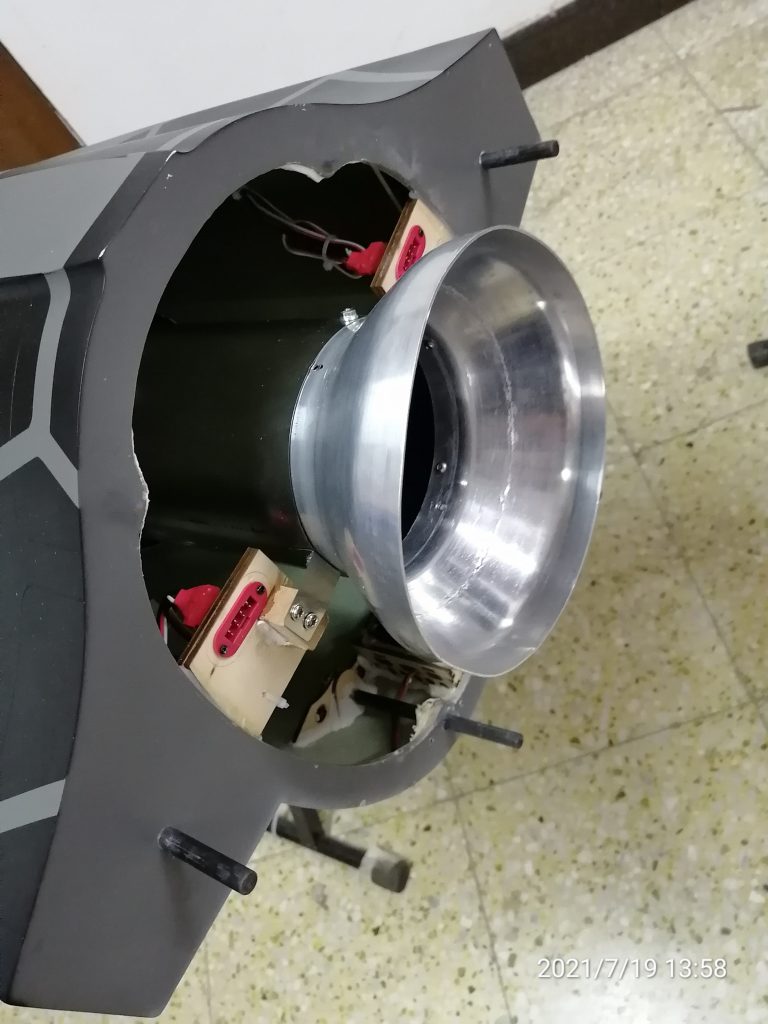 Pilot rc 1/5 F16 3.06m incl retracts 01