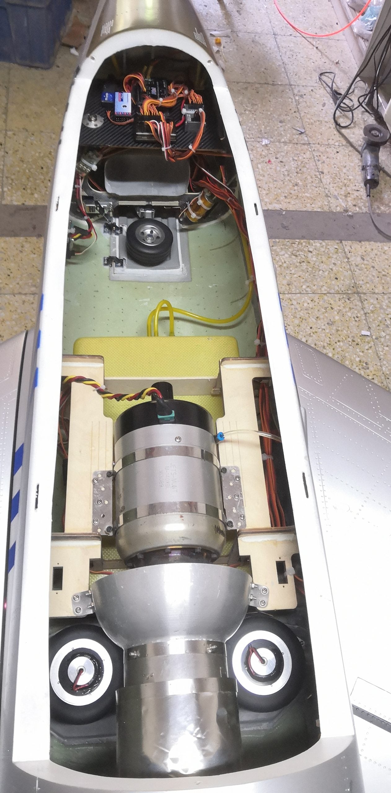 Pilot rc 2.2m F-86D Sabre with tail pipe, UAT, Kevlar fuel tank