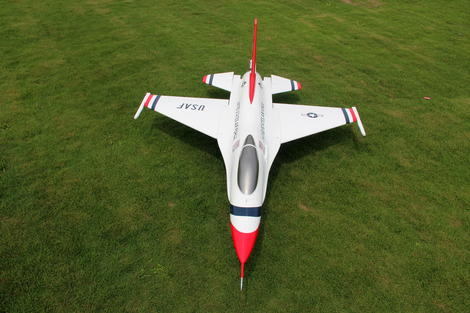Pilot rc 1/5 F16 3.06m incl retracts 02