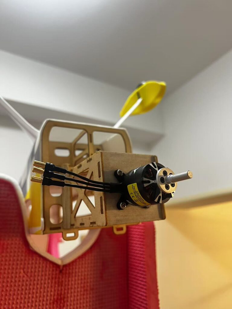 Pilot rc Edge 540PP 02 yellow 38" 965mm