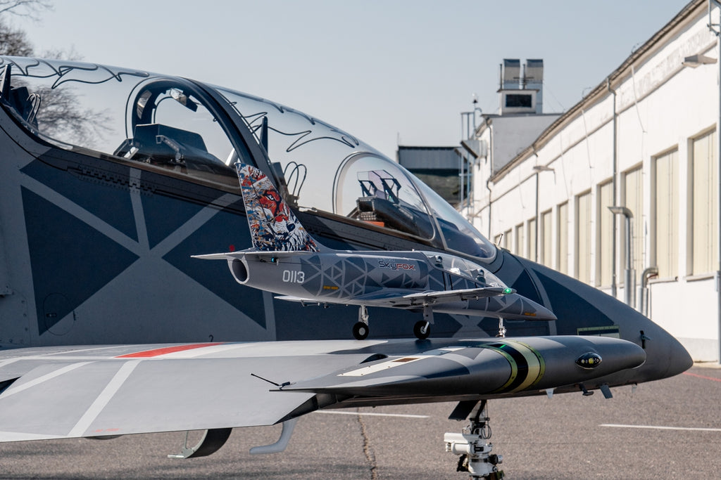 KAVAN L-39 Skyfox 1088mm - grey EDF Jet