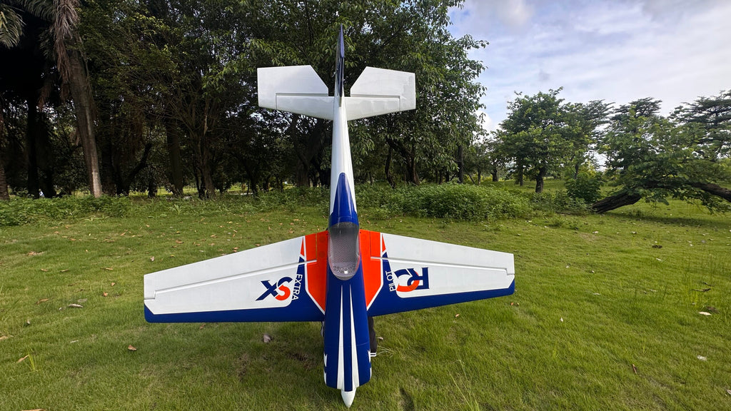 Pilot rc Extra 330SX 02 orange /blue/white 103" 2.64m