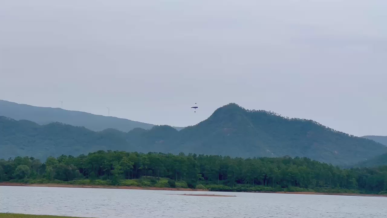 OMP Hobby 65" 1660mm Bushmaster white blue PNP