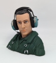 Scale pilot 1/4 with head set 